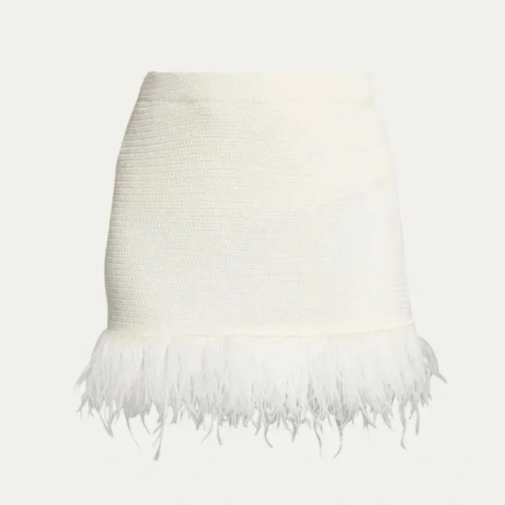 FRAME RT: $500 White Ostrich Feather Trim Crochet Mini Skirt Size Medium​